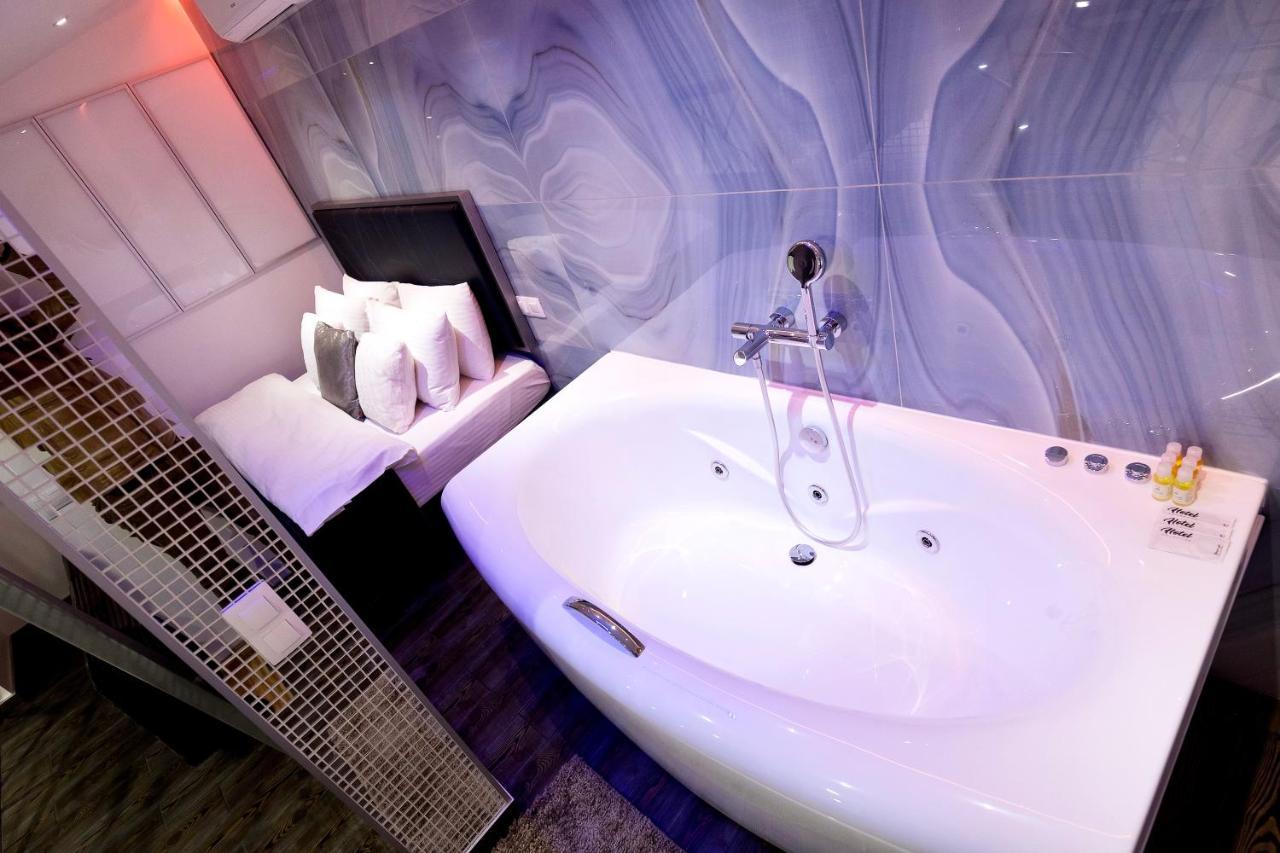 Langery Residence Central Apartments Odessa Zewnętrze zdjęcie